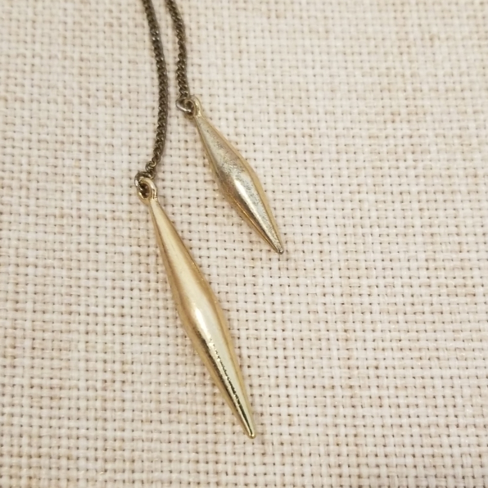Statement dangle earrings - Picture 2 of 4